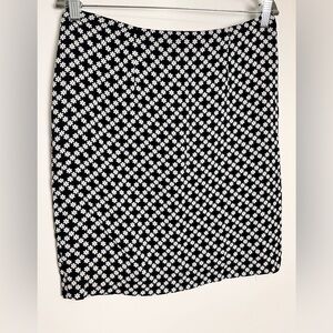 ANDREW GN, Black and White floral Patterned Women's Skirt, Size: 42-44